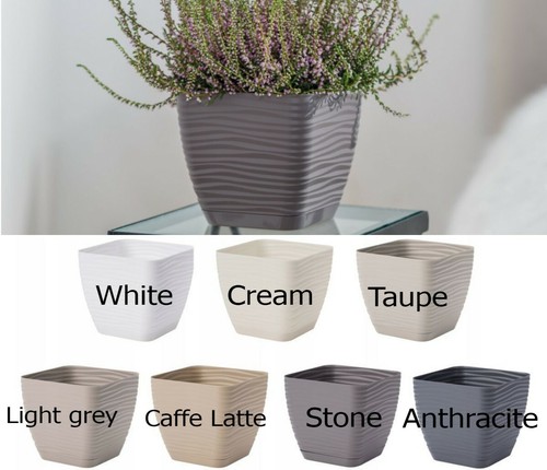 Plastic square plant pot - square,